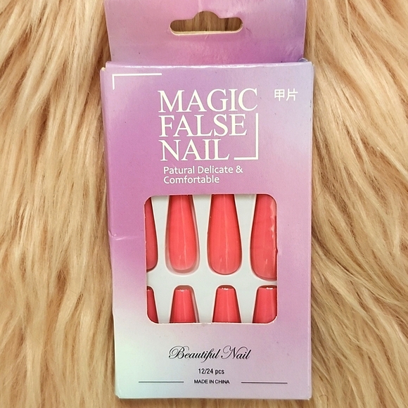 Brand New MAGIC FALSE NAILS-XL - Picture 1 of 3